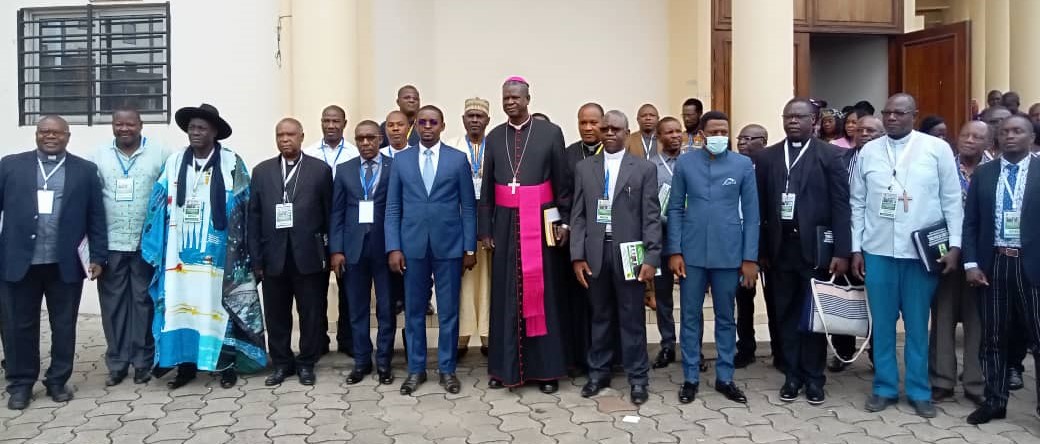 Sous la présidence de Mgr Samuel Kleda, archevêque de Douala,  l'Association des conférences épiscopales d'Afrique centrale (ACERAC) est réunie du 12 au 17 juin 2023 dans la capitale économique. C'est dans le cadre d'un colloque international en vue de l'élaboration d'un guide pastoral sur  le phénomène migratoire dans la sous-région. 