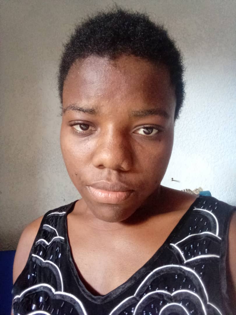 Lorraine Djeussom fait partie des survivants du drame survenu dans la nuit du 22 au 23 juillet 2023 au lieu-dit « Mobil Guinness » à Ndogbong, à Douala 5e. Elle raconte son cauchemar.
