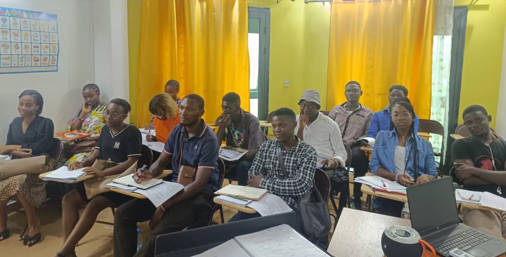 Le cours inaugural a eu lieu ce jeudi 16 novembre 2023 au siège du Centre Linguistique Russe du Cameroun, à Douala.