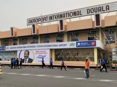 Plusieurs touristes et non-touristes se plaignent régulièrement du vol dont ils sont victimes une fois atterris à l’aéroport international de la capitale économique camerounaise.