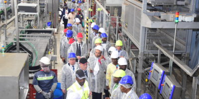 Montée sur une superficie de 2800 m2, cette nouvelle ligne de production inaugurée le 21 mars 2024 dans la capitale camerounaise, a une capacité de production 35 000 bouteilles par heure.