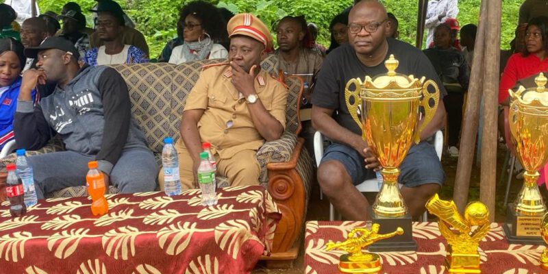 Située dans l’arrondissement de Ndikinimeki, département du Mbam et Inoubou, région du Centre, la localité a vibré pendant 49 jours au rythme d’un tournoi estival de football.