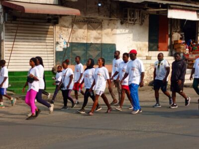 A l’initiative du jeune Willy Douma, ils étaient nombreux à marcher le 22 décembre 2024 dans Ngodi et ses environs.