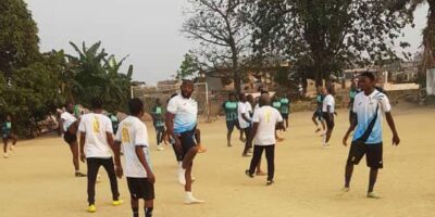 Les activités qui ont constitué le menu des réjouissances relatives aux fêtes de fin d’année par les jeunes du village Bonangoye Akwa-Nord sous la houlette de Martin Laurel Nkongue, ont connu un épilogue encore plus réjouissant à travers un autre match de gala ayant opposé la formation des jeunes à celle des vétérans. 