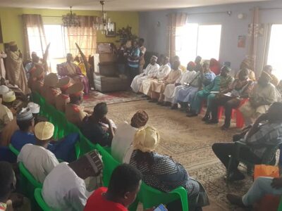 Sa Majesté  El Hadj  Tanko Amadou Camille a dévoilé ses ambitions le 26 janvier 2025. C’était au cours de la première  édition de la cérémonie de présentation des vœux organisée par la chefferie traditionnelle de 3e degré de Besseke, Musulmane et Grand Nord de Bonaberi. 