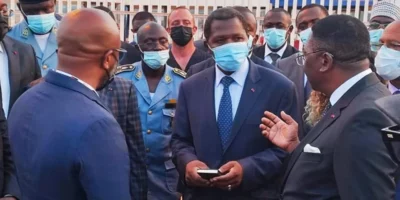 Au Cameroun, un scandale entoure le marché attribué à InTouch par le ministère de l'Administration territoriale (Minat) pour la mise en place d'un système de centralisation et de surveillance des jeux en ligne. Les sommes en jeu sont importantes, et de nombreuses questions se posent quant à la transparence de ce marché.